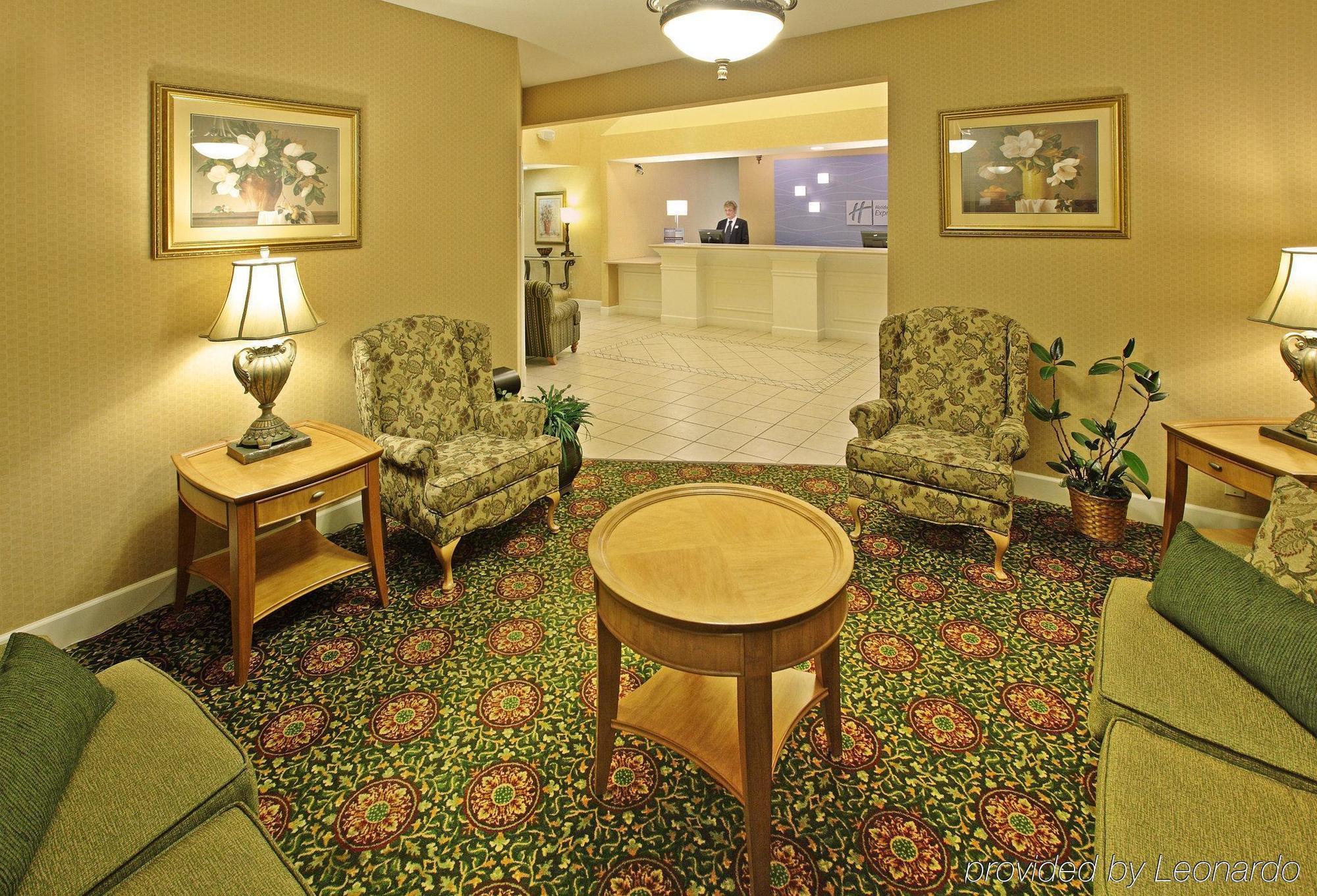 Holiday Inn Express & Suites Magnolia-Lake Columbia Interiér fotografie